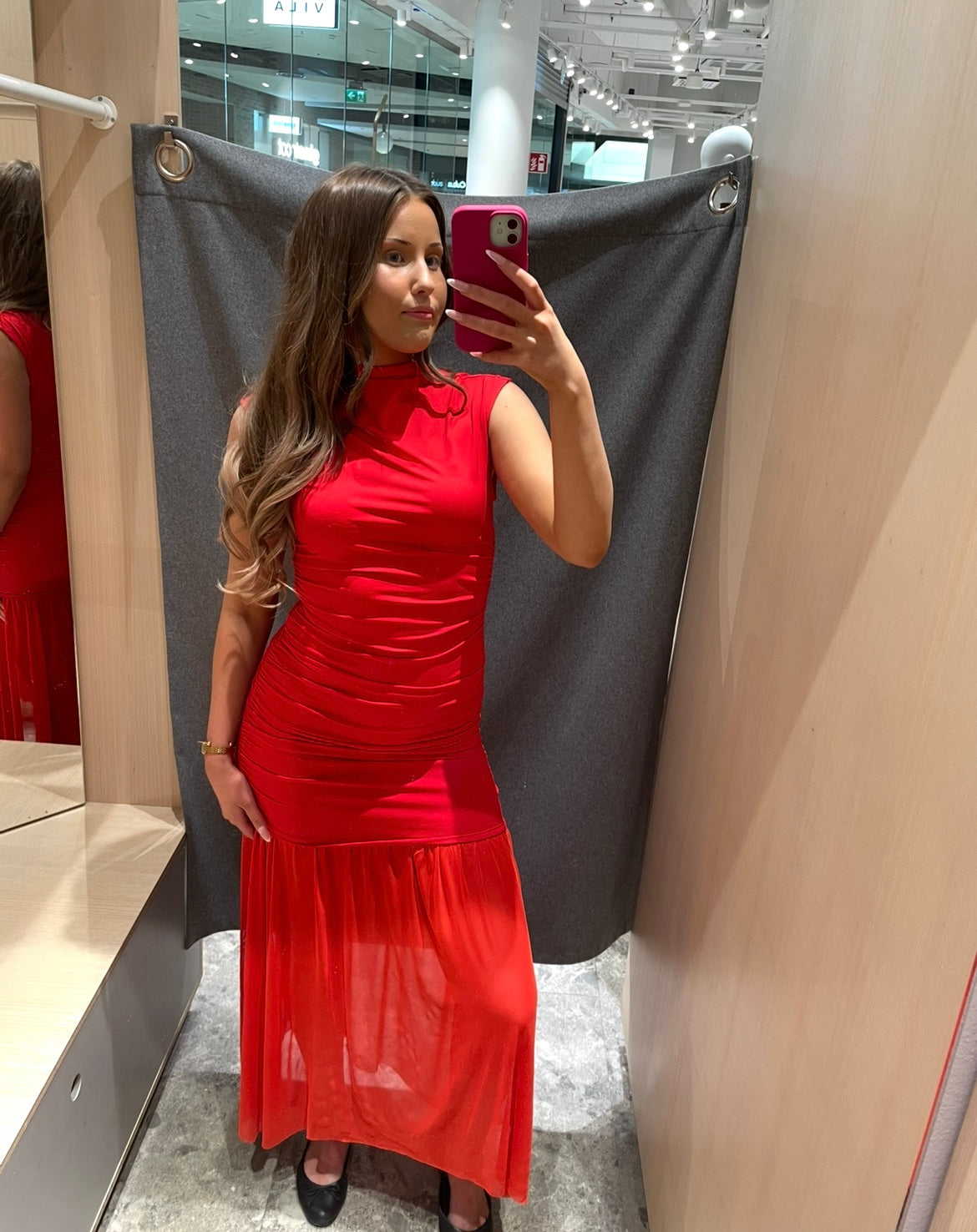 VIKENZA Long Dress - Racing Red