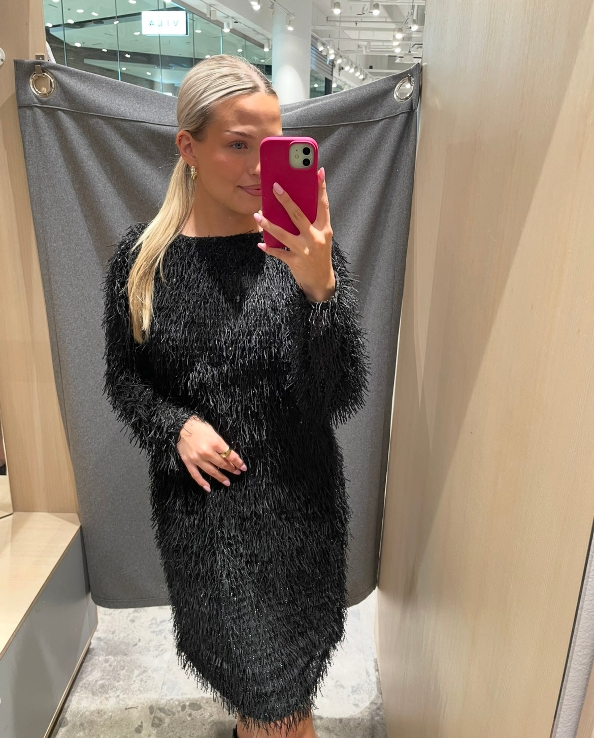VITOI Short Dress - Black Beauty