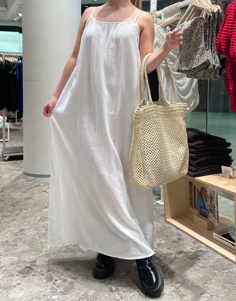 VILANIA Long Dress - Snow White