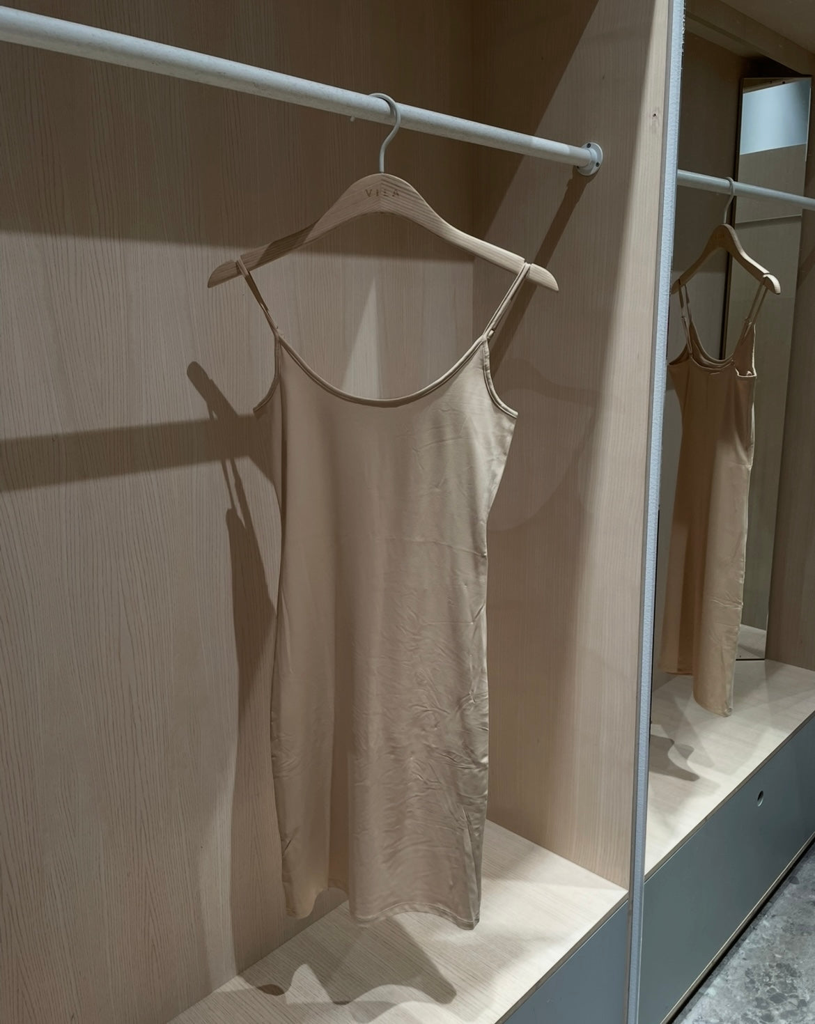 VIKENZA Short Dress - Cuban Sand