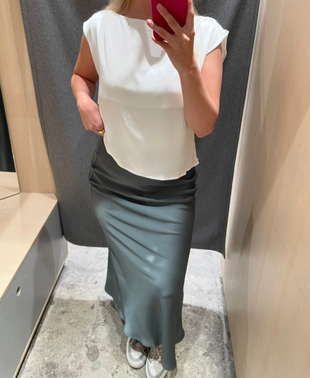 VIELLETTE Midi Skirt - Balsam Green