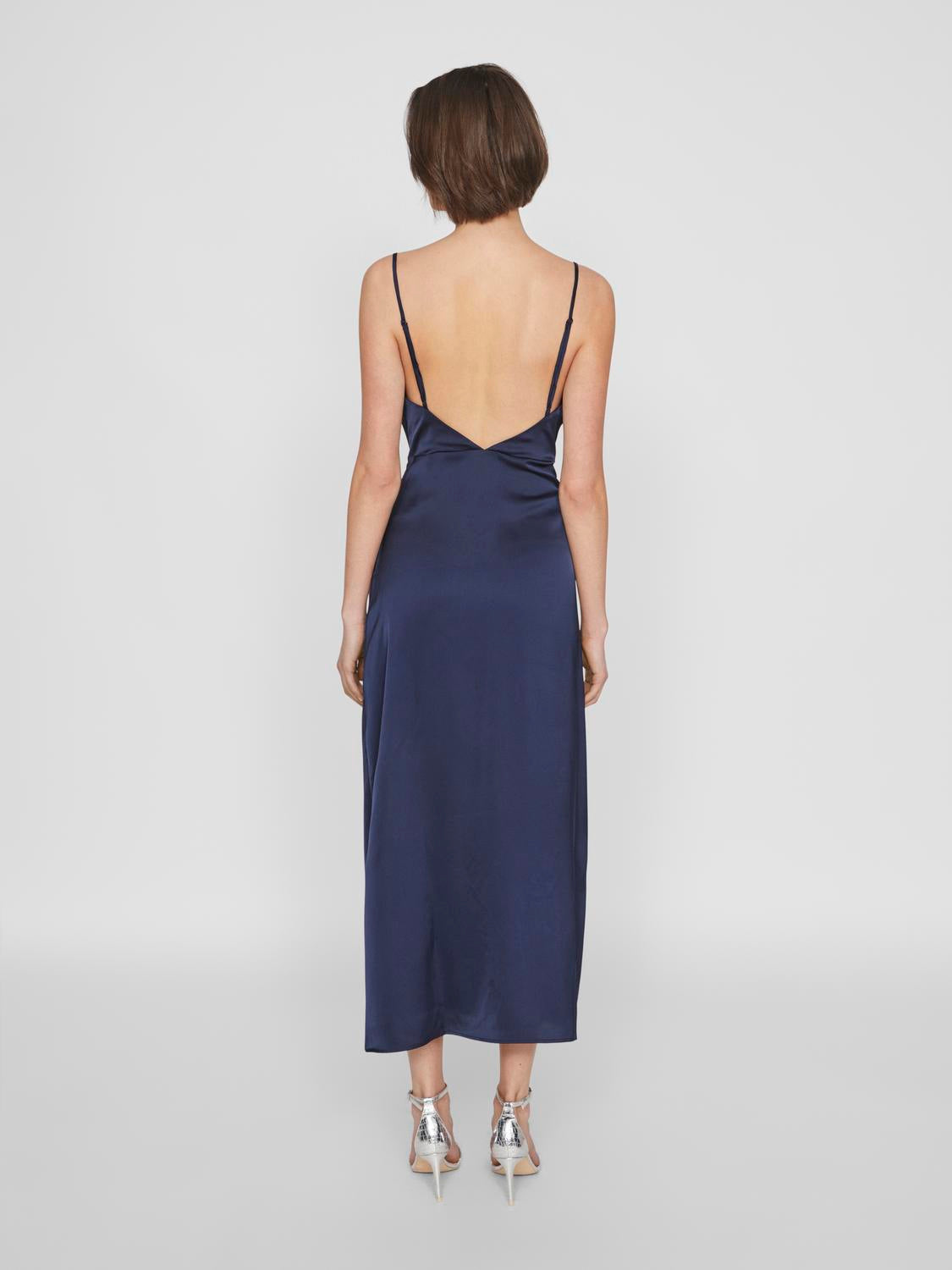 model_shot-back