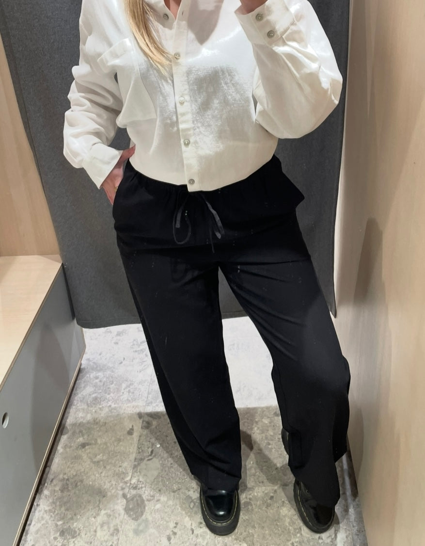 VIPRISILLA Trousers - Black Beauty