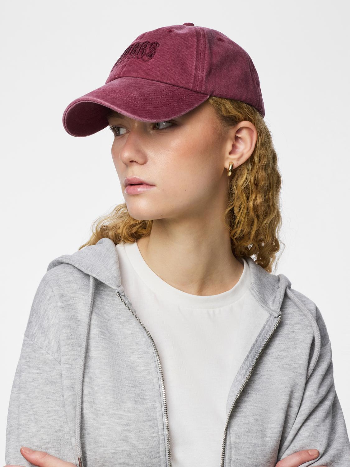 model_shot-front