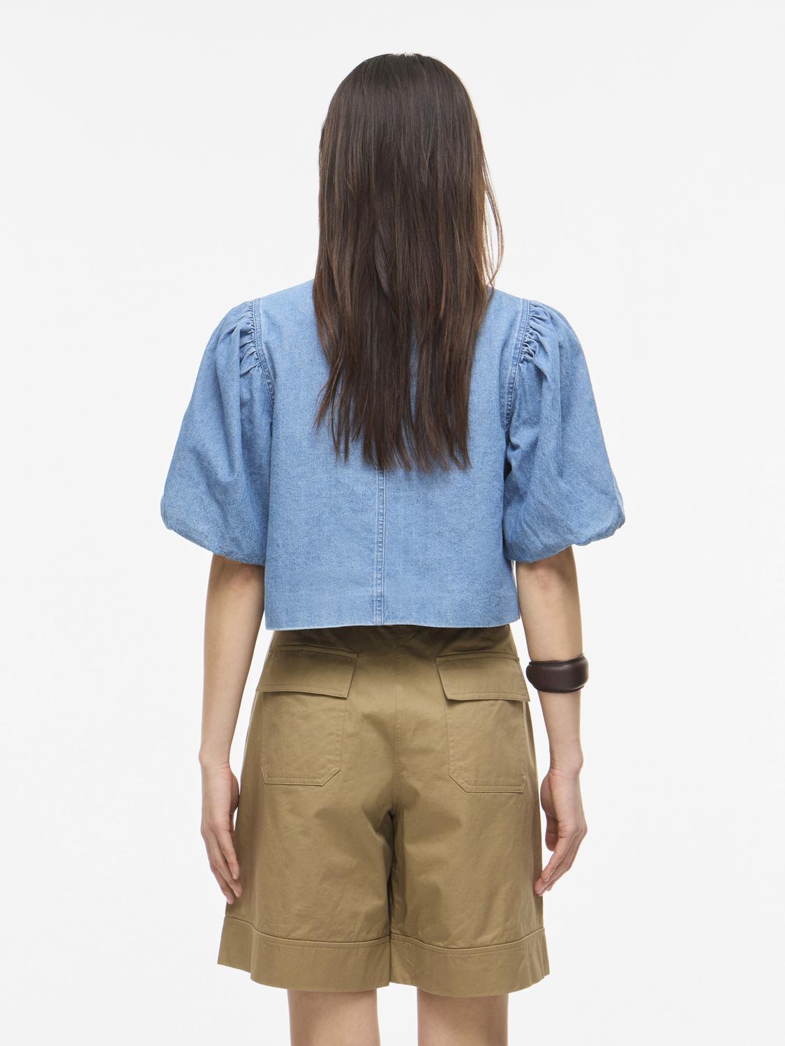 model_shot-back