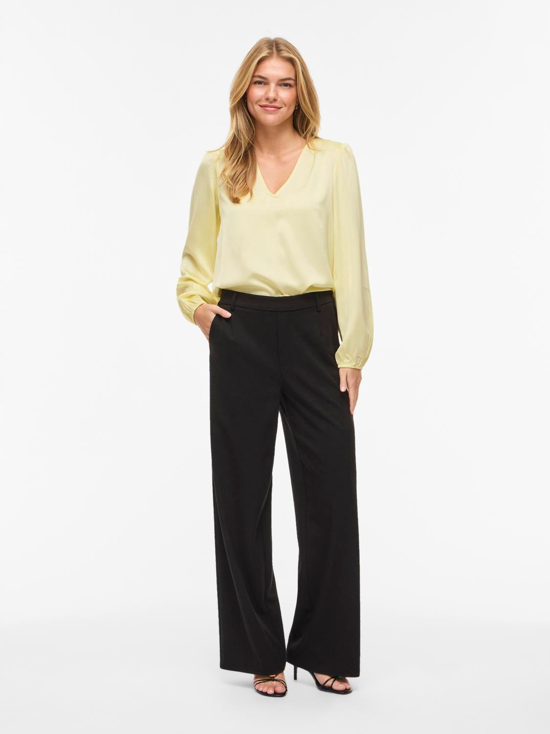 model_shot-front_full