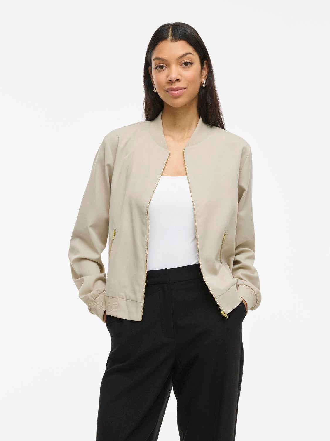 model_shot-front